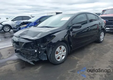 2017 Kia Forte Lx z USA, uszkodzony, nr VIN 3KPFK4A71HE101302